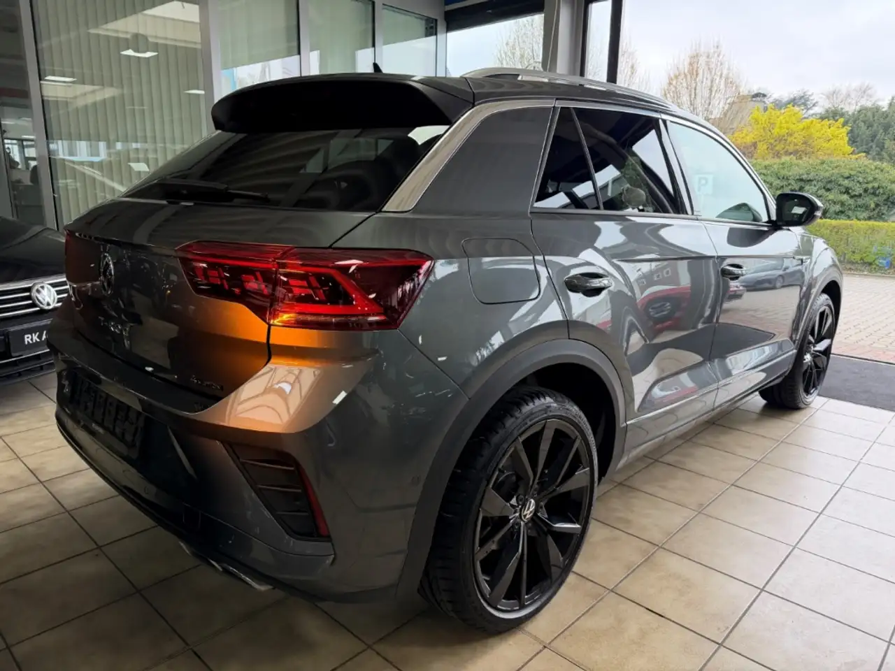 Volkswagen T-Roc R-Line 4Motion AHK-ab.Panodach Kamera. Navi Digita 4