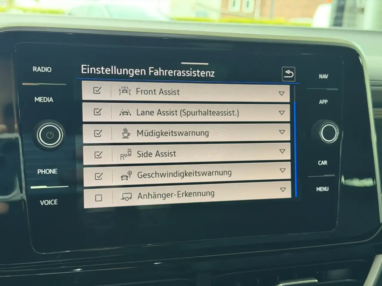 Volkswagen T-Roc R-Line 4Motion AHK-ab.Panodach Kamera. Navi Digita 18