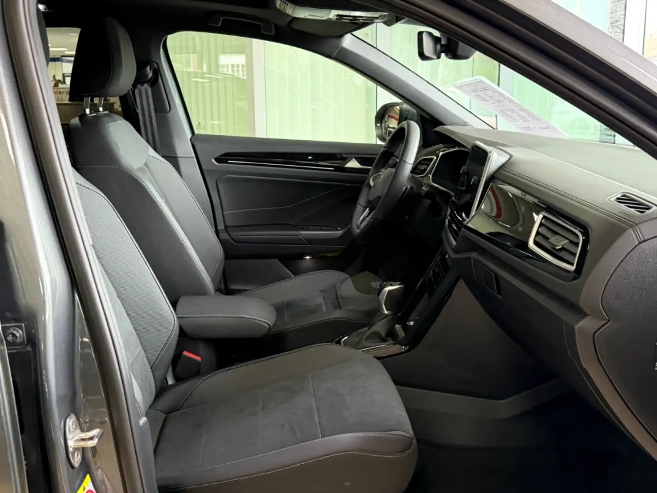 Volkswagen T-Roc R-Line 4Motion AHK-ab.Panodach Kamera. Navi Digita 11