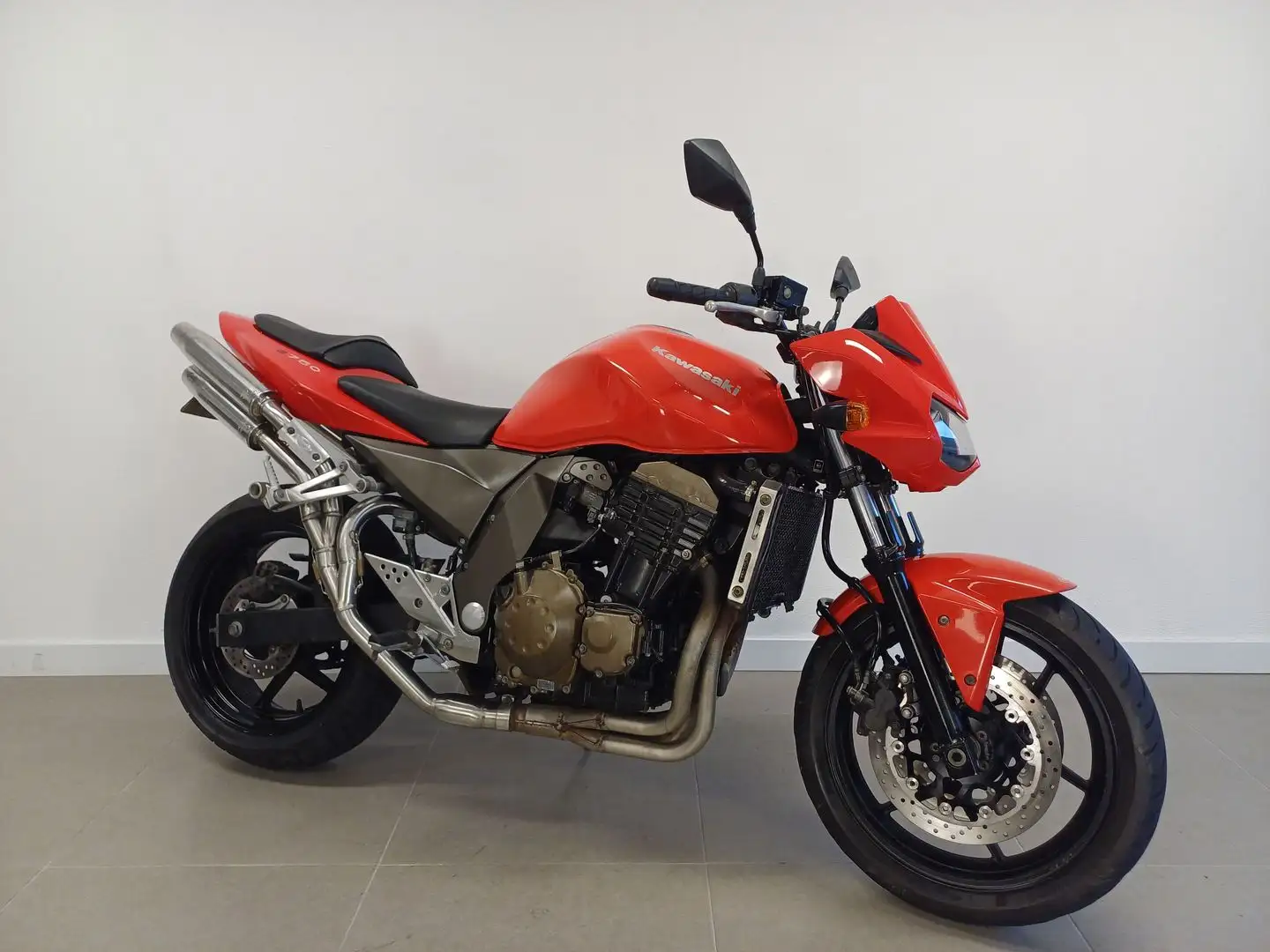 Kawasaki Z 750 Rood - 2