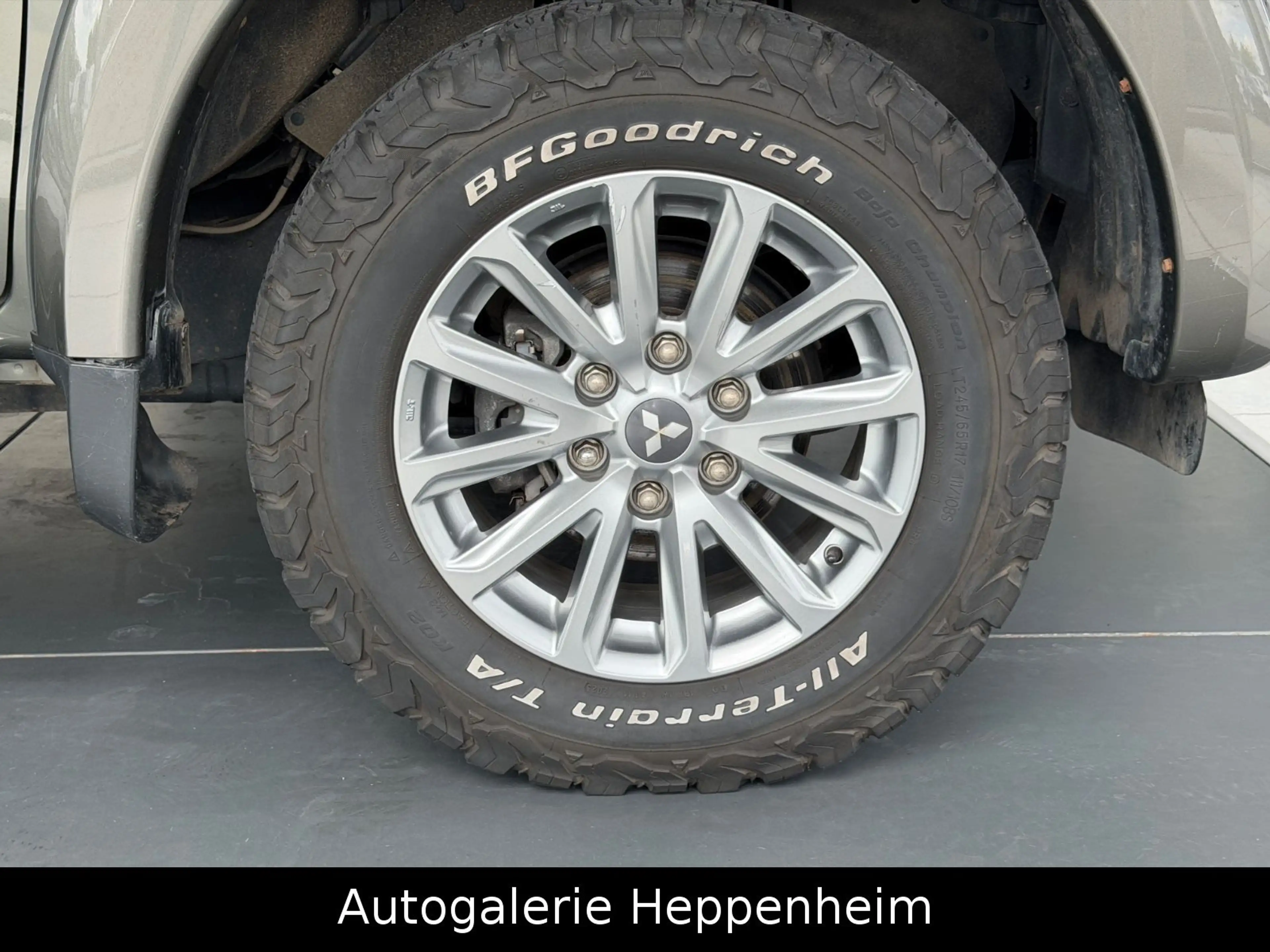 Mitsubishi L200 Plus Doppelkabine 4WD — photo 10