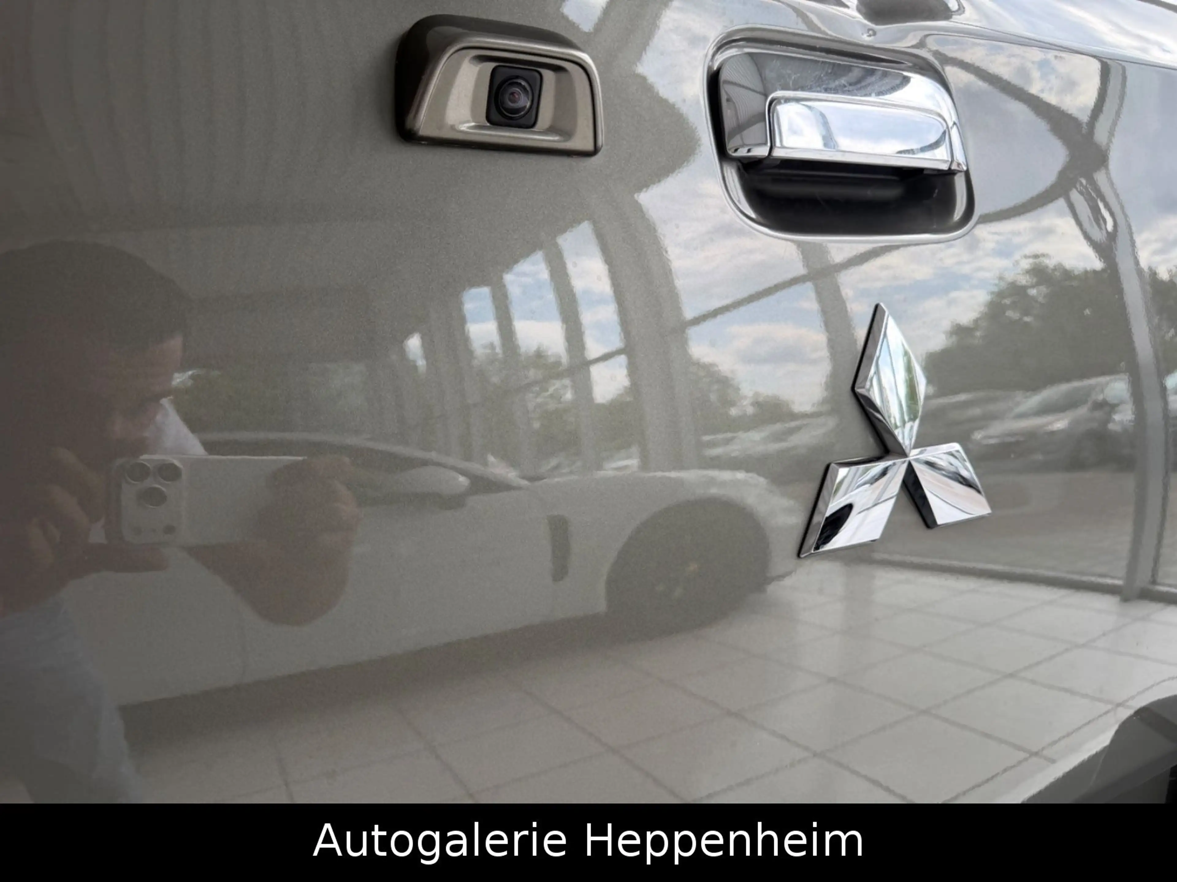 Mitsubishi L200 Plus Doppelkabine 4WD — photo 12