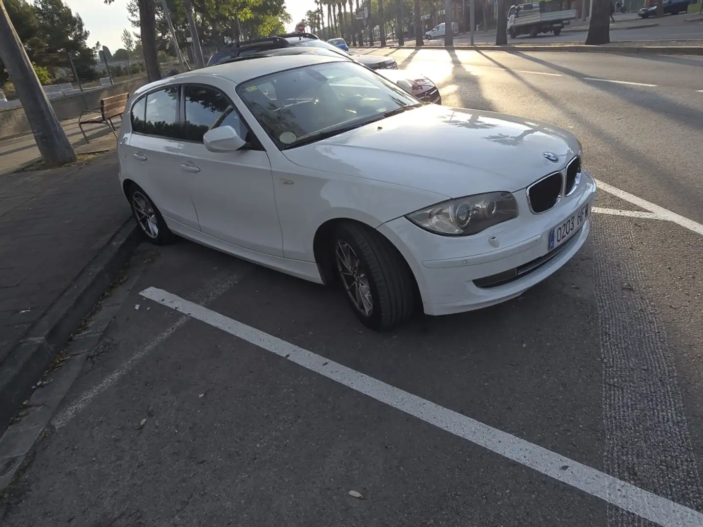BMW 116 116d Blanco - 1