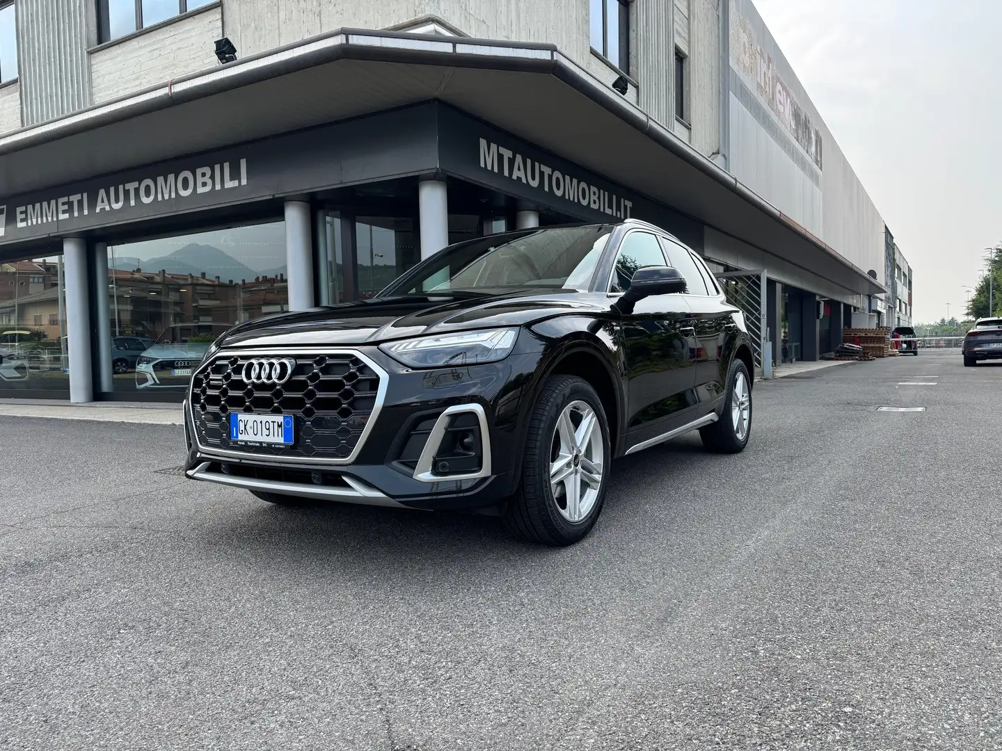 Audi Q5 40 2.0 tdi mhev 12V S line quattro s-tronic Fekete - 1