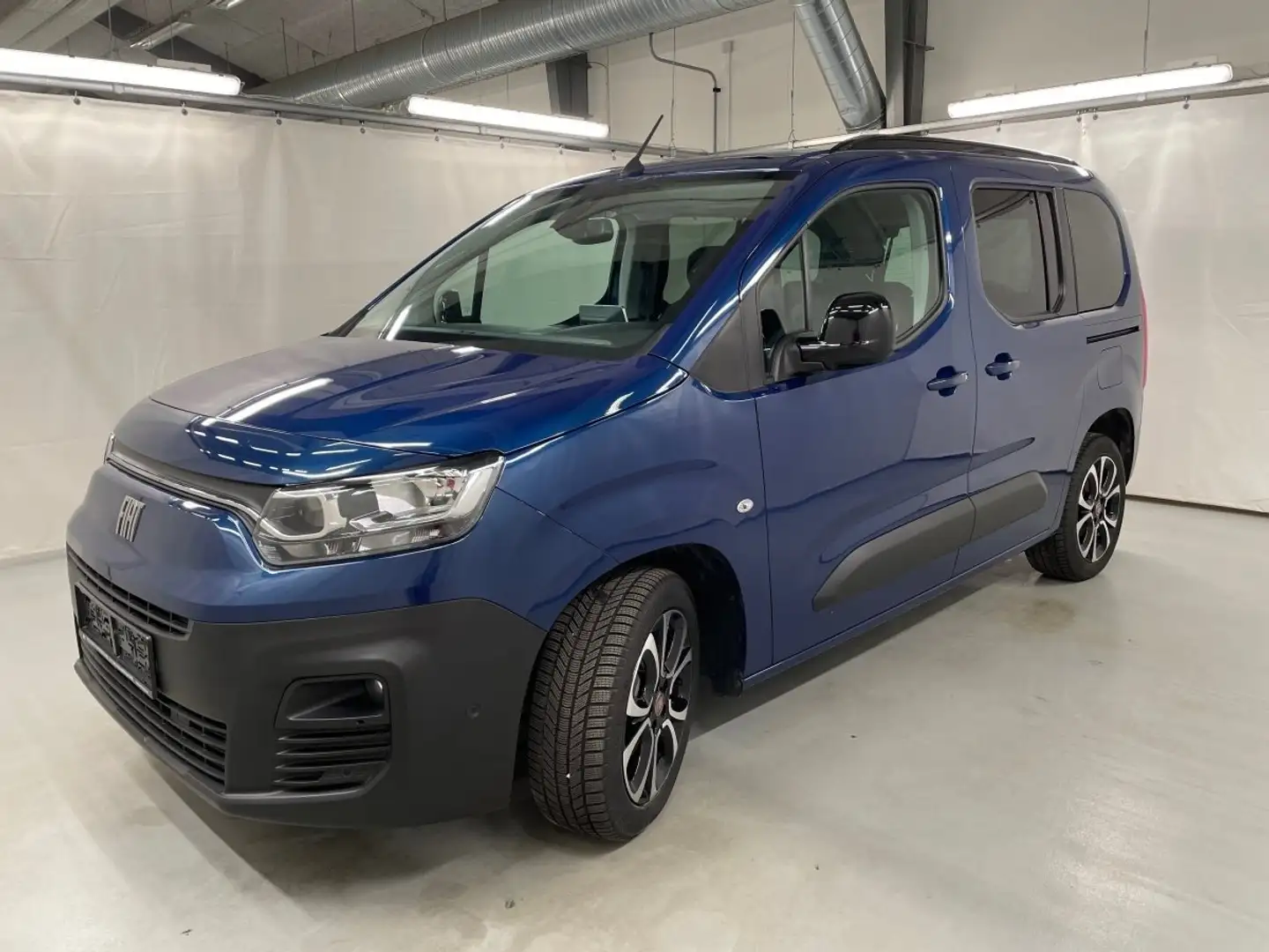 Fiat Doblo Doblo Elektro 50kWh Blau - 2