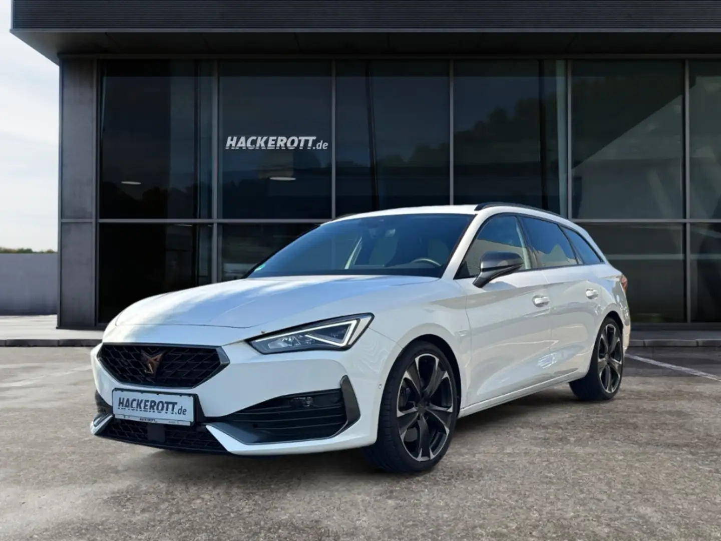 CUPRA Leon Sportstourer VZ 2.0 TSI 221 KW (300 PS) LED Navi K Weiß - 1