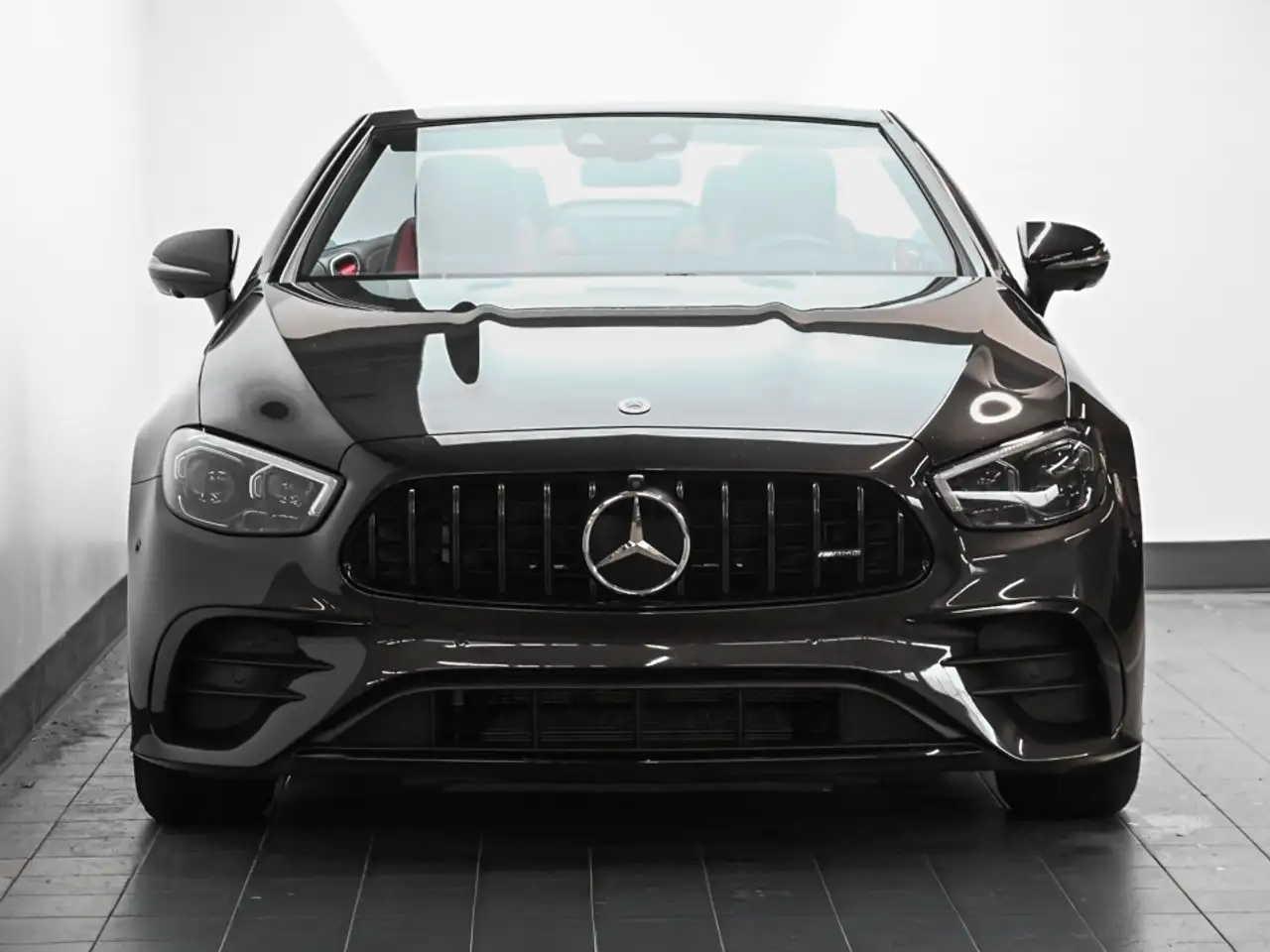 Mercedes-Benz E-Class photo Mercedes-Benz E-Class