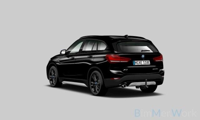 BMW X1 xD25e xLine PANO KAM HUD AHK LEDER SoH-94% — photo 2