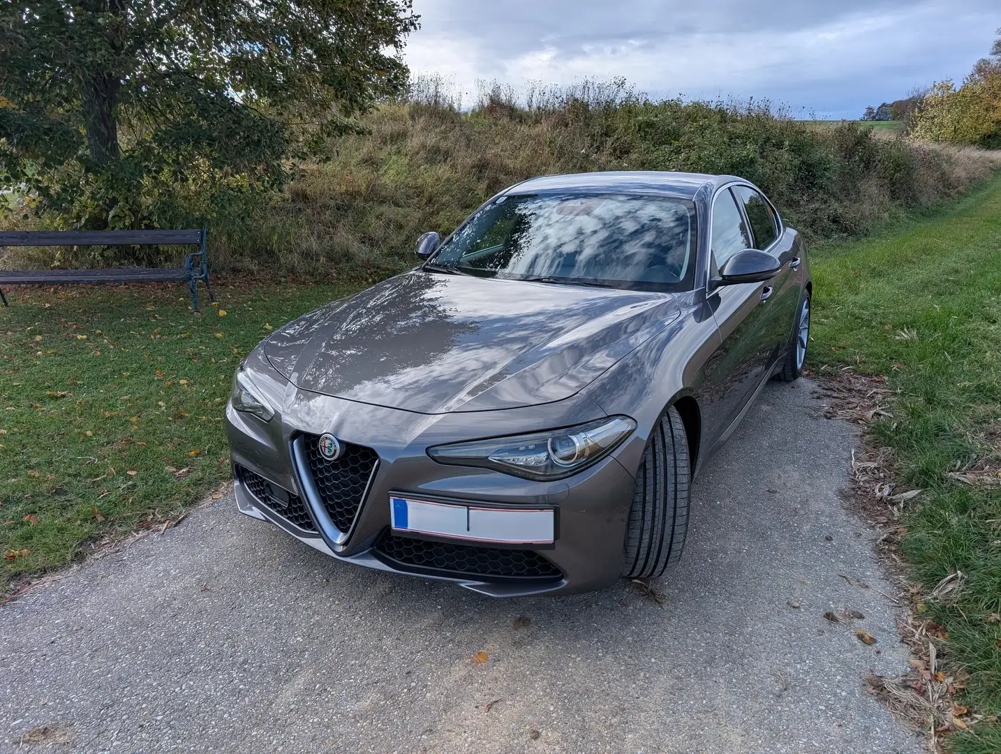 Alfa Romeo Giulia Giulia Super 2,0 200 AT RWD Super Grau - 1