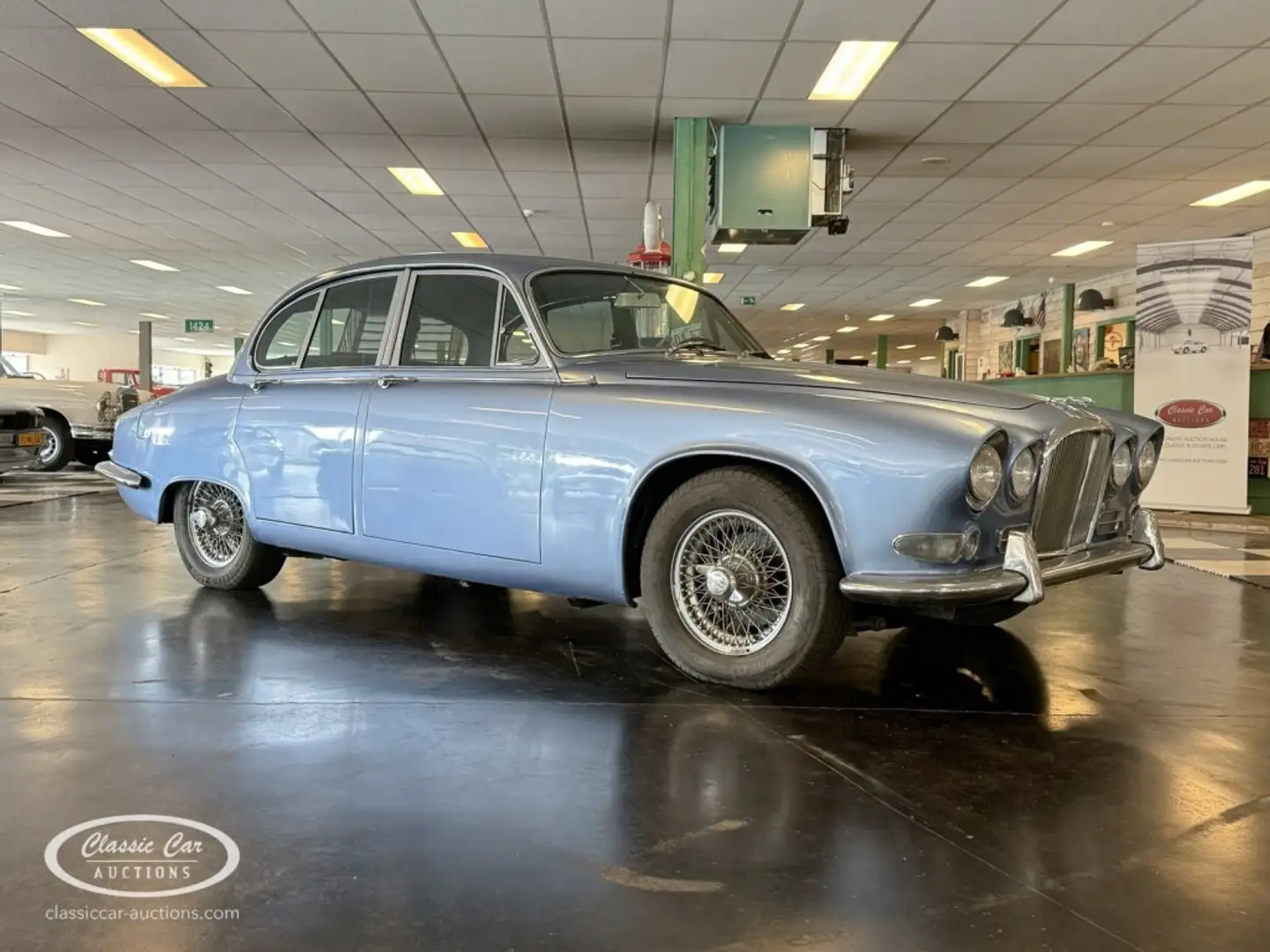 Jaguar 420 - ONLINE AUCTION Bleu - 1