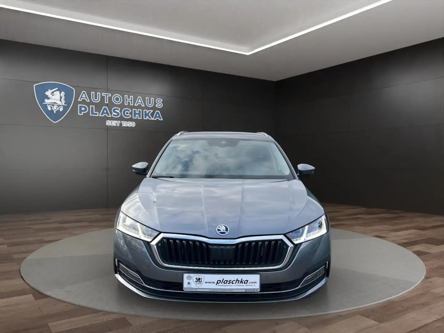 Skoda Octavia Combi 1.5 TSI DSG e-TEC Style AHK*NAVI Klima Navi Grau - 2