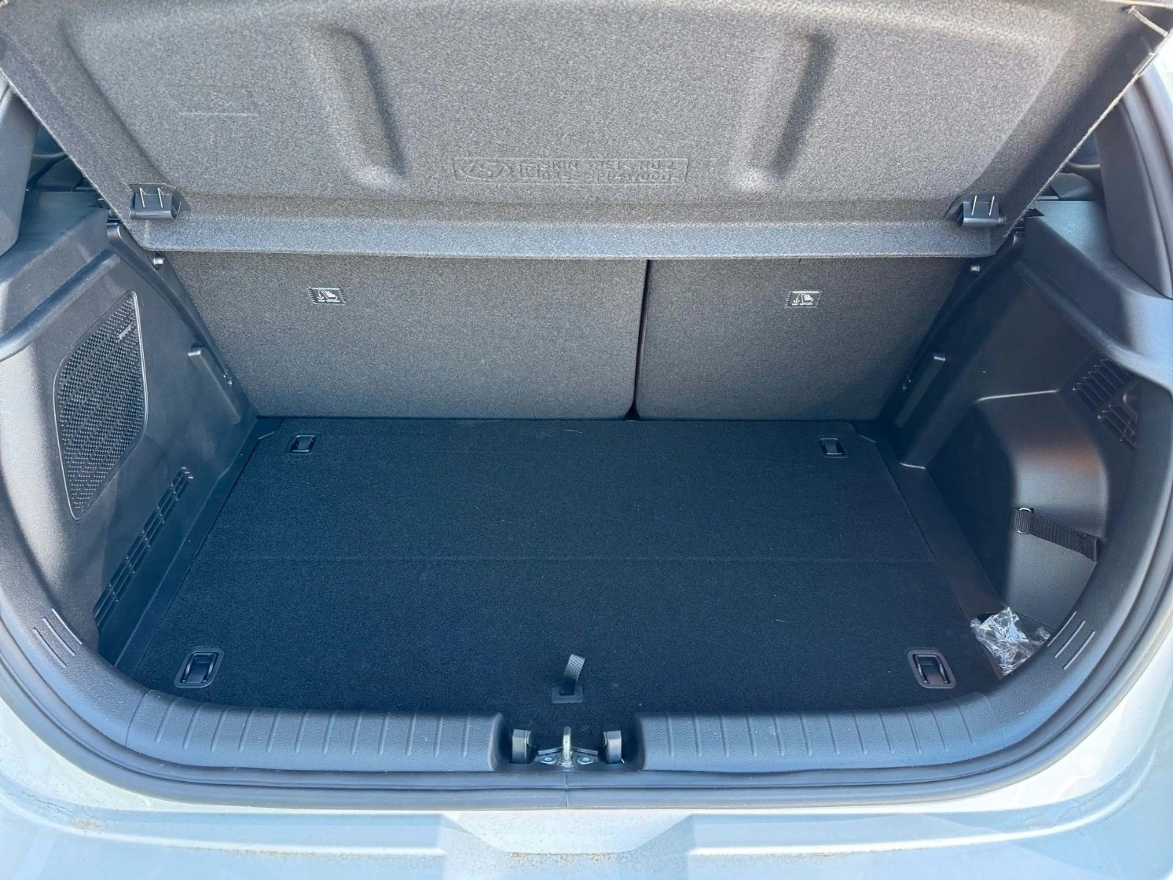 Hyundai i20 Blackline — photo 12