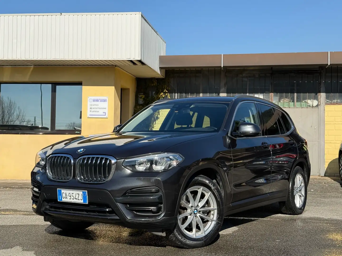 BMW X3 sDrive18d Business Advantage Negro - 1