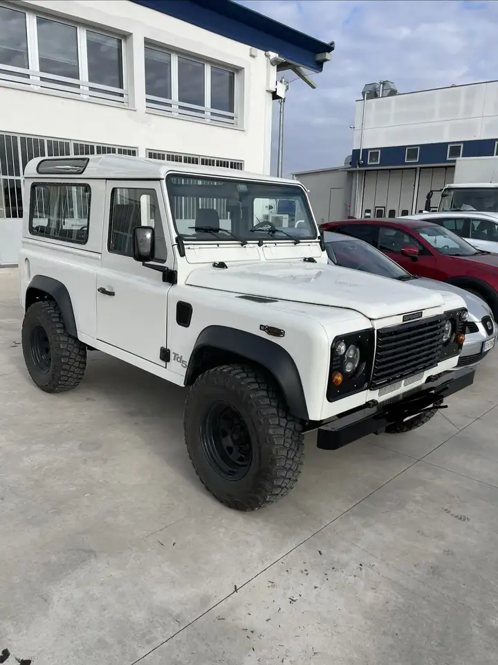 Land Rover Defender 90 2.5 td5 County SW, foto 5