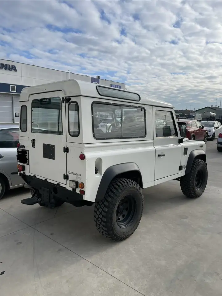 Land Rover Defender 90 2.5 td5 County SW, foto 4