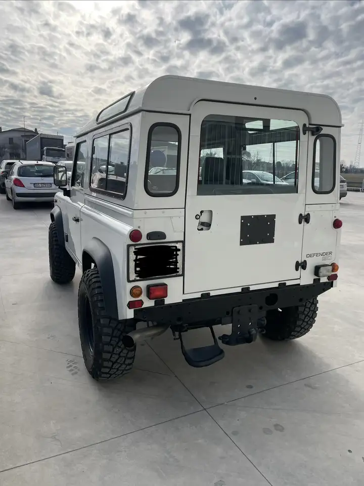 Land Rover Defender 90 2.5 td5 County SW, foto 3