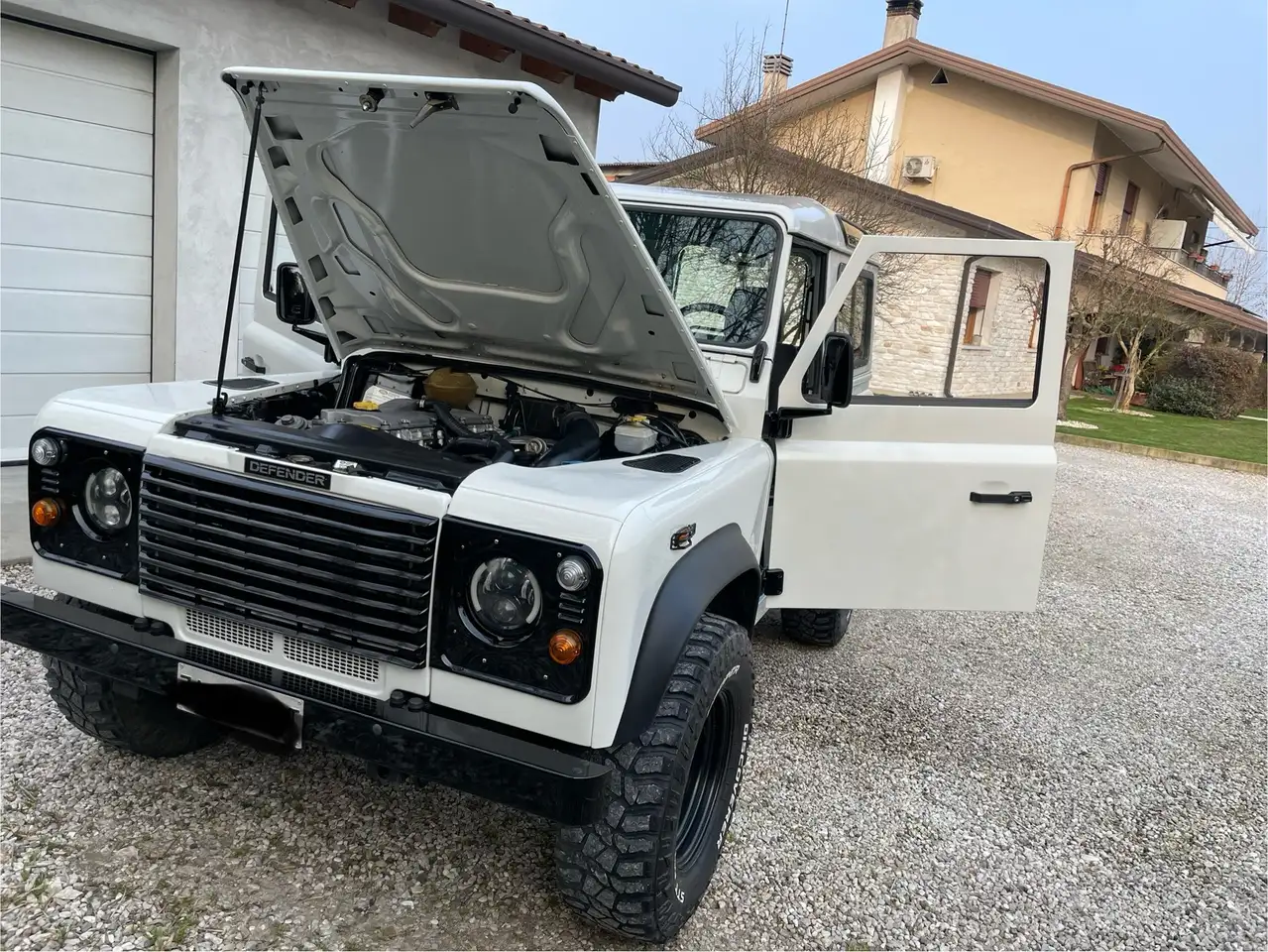 Land Rover Defender 90 2.5 td5 County SW, foto 11