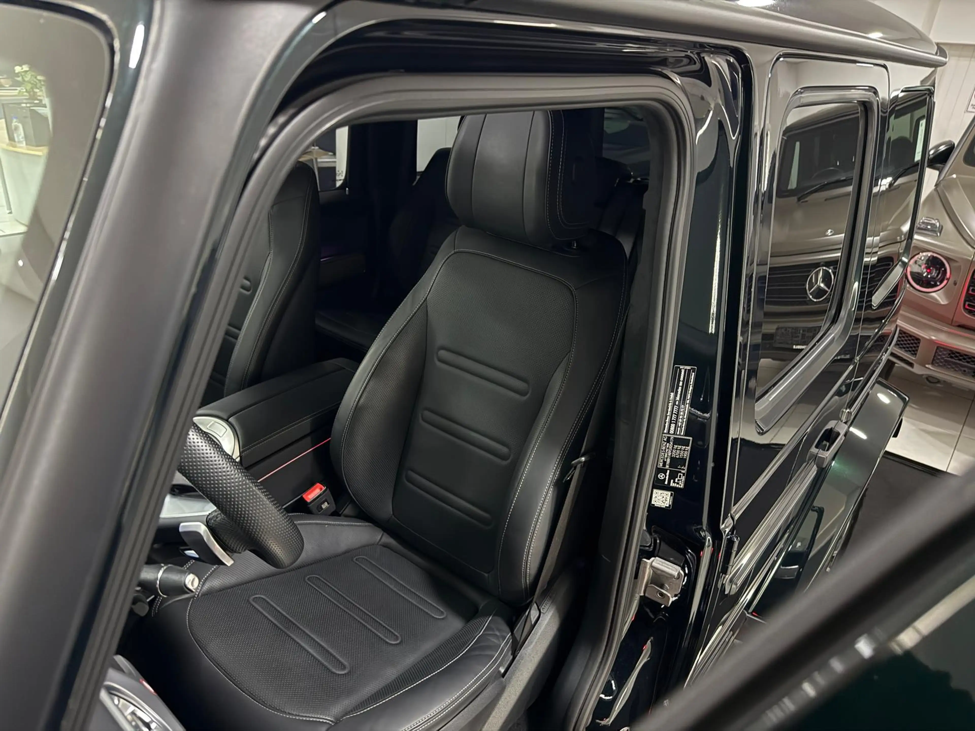 Mercedes-Benz G 500 9G AMG-LINE*NIGHT*BURMESTER*GSD*360*DISTR* — photo 15