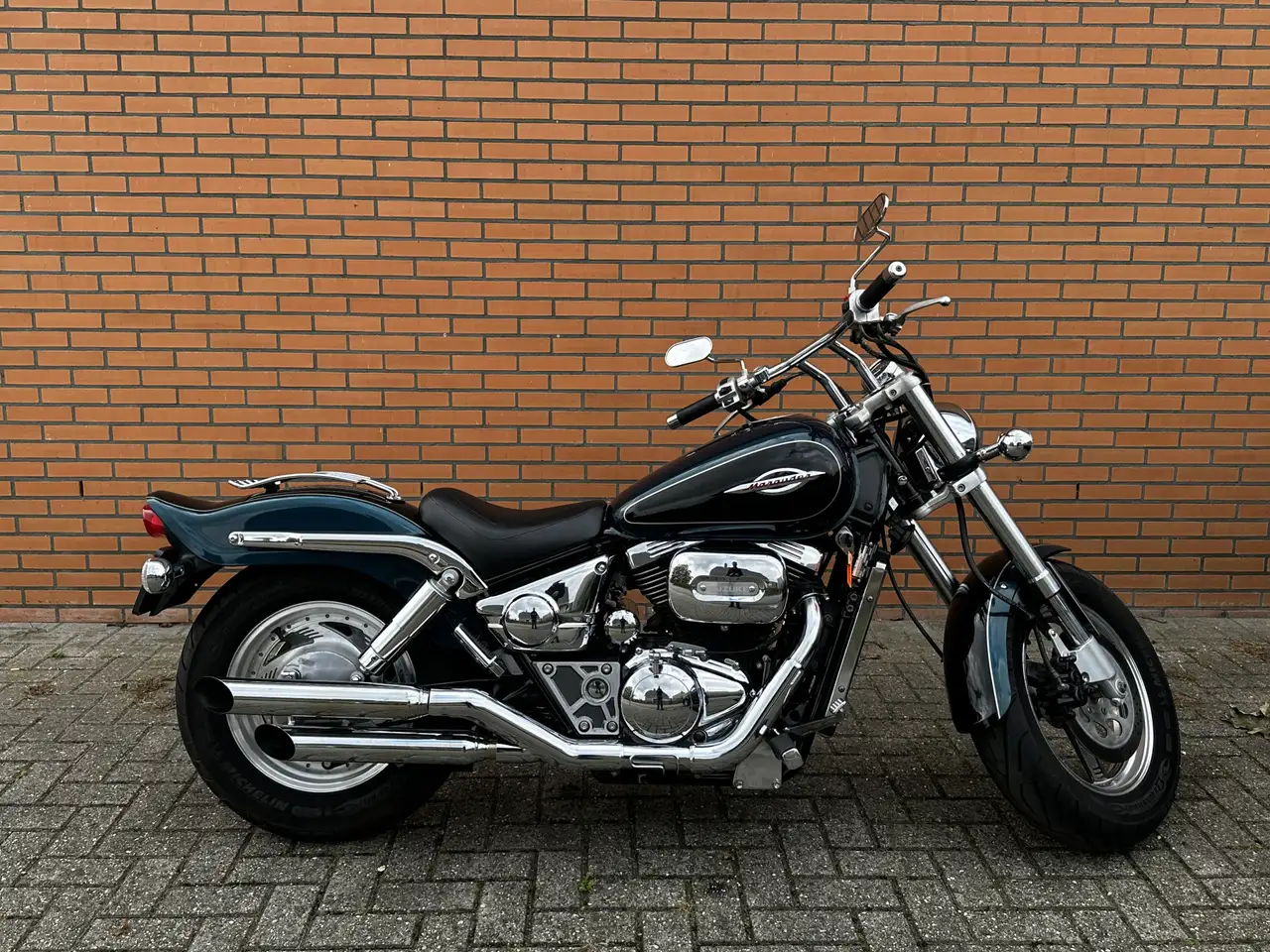 Suzuki VZ 800