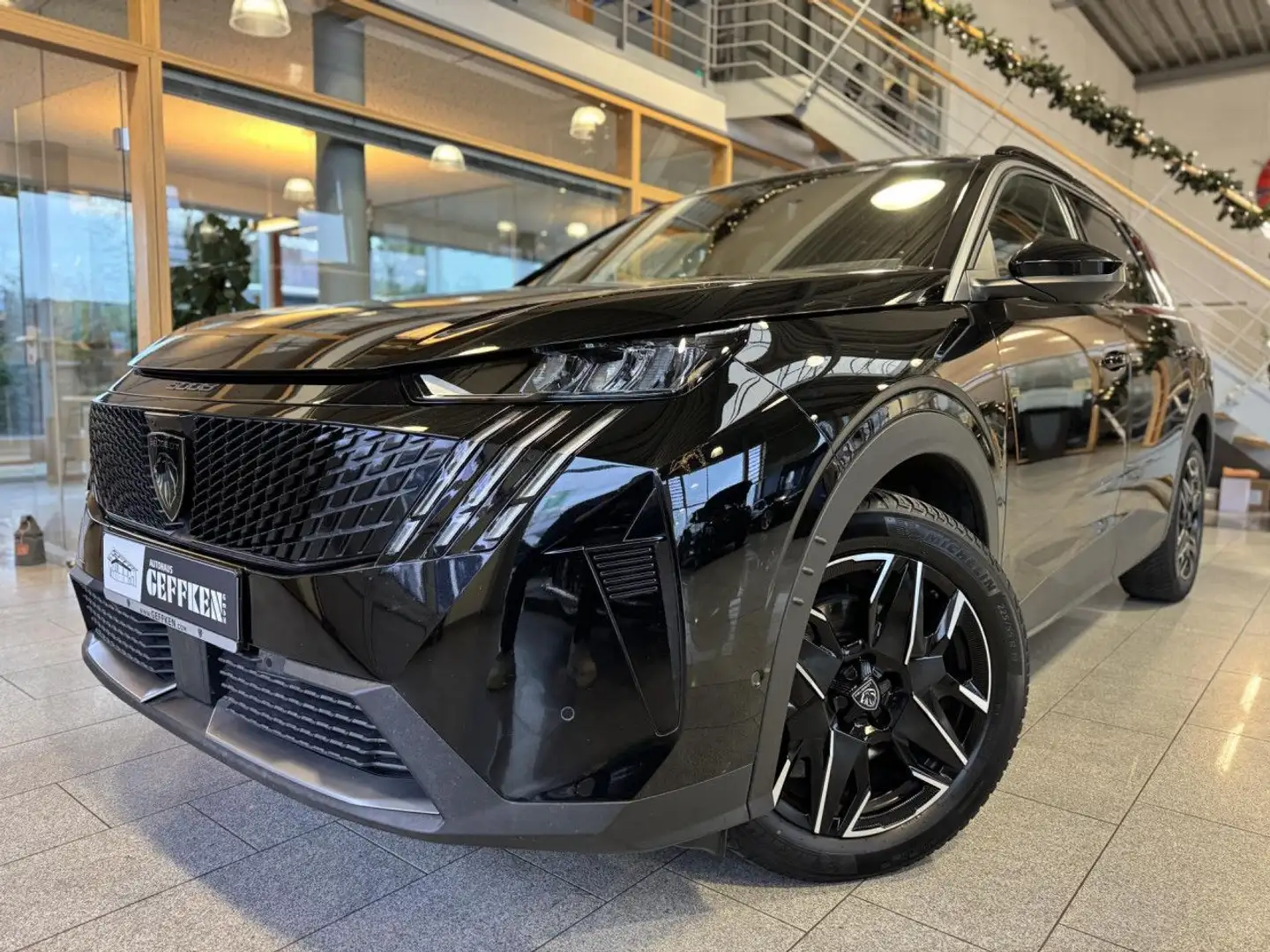 Peugeot 5008 Hybrid 145 Allure, 7 Sitze, 360, ACC! Navi Noir - 1
