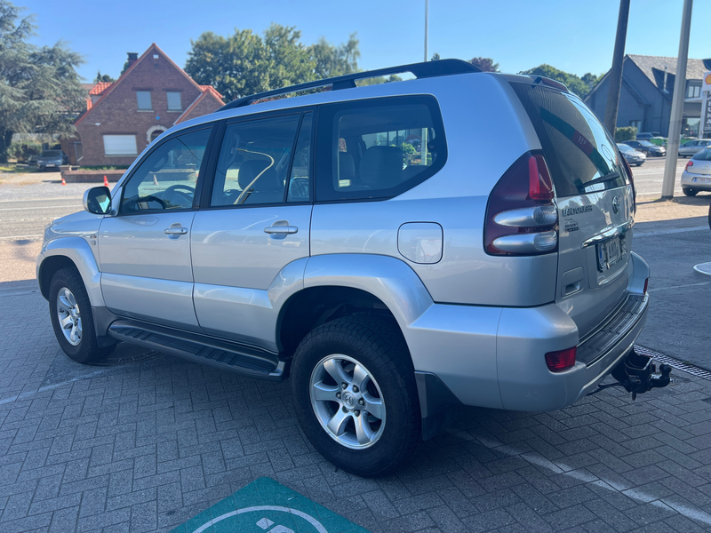 Toyota Land Cruiser Landcruiser 3.0 Turbo D4D VIP — photo 4