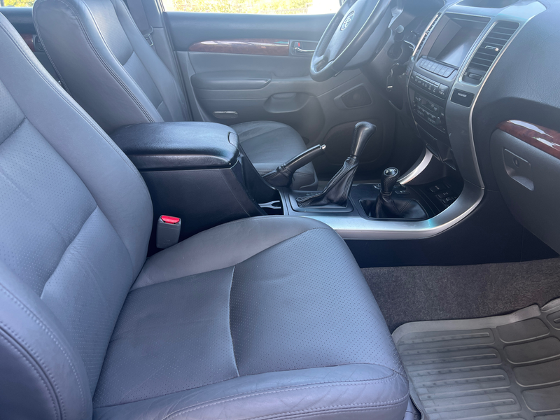 Toyota Land Cruiser Landcruiser 3.0 Turbo D4D VIP — photo 8