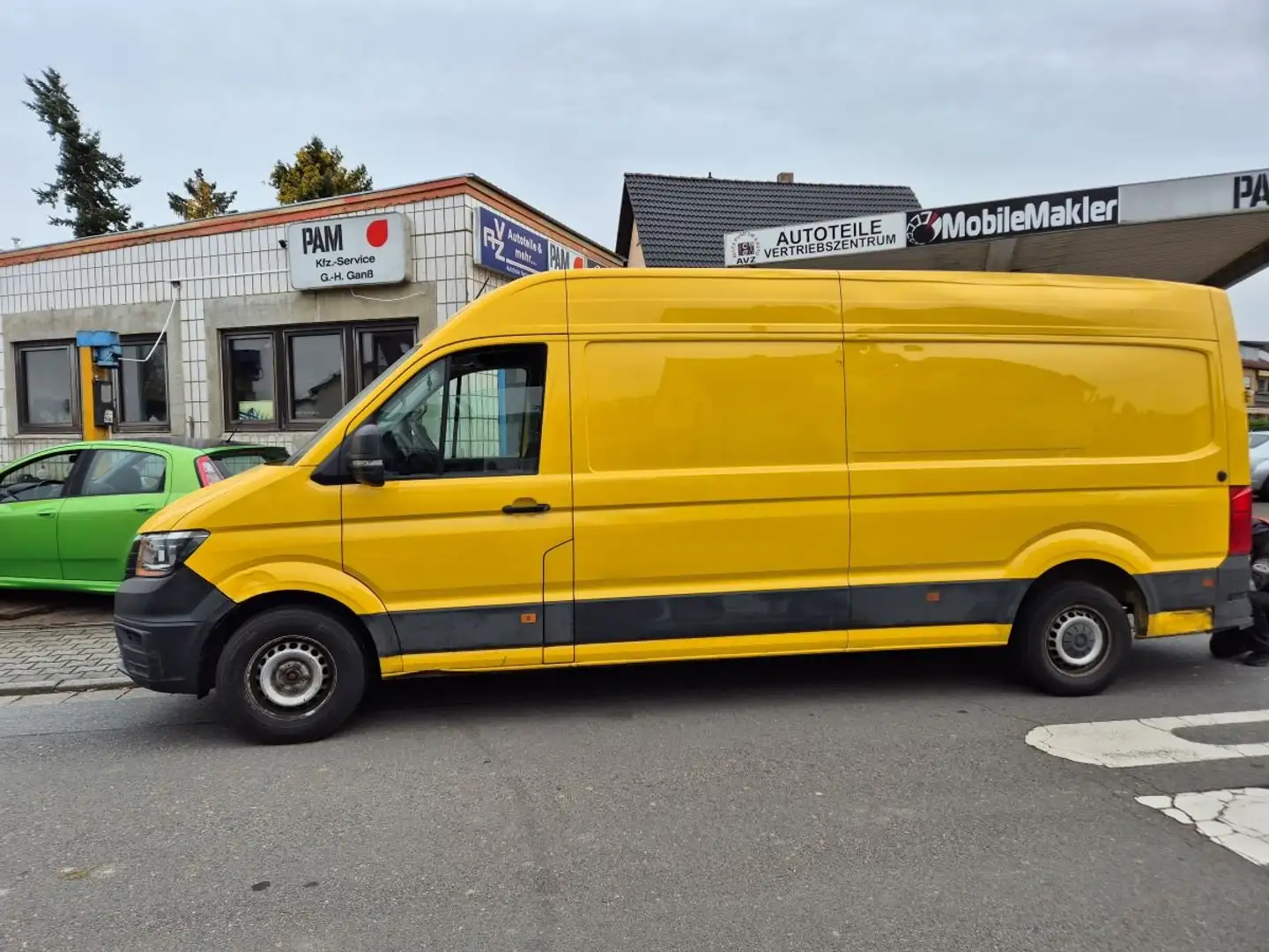 Volkswagen Crafter L4 H3 Amarillo - 1