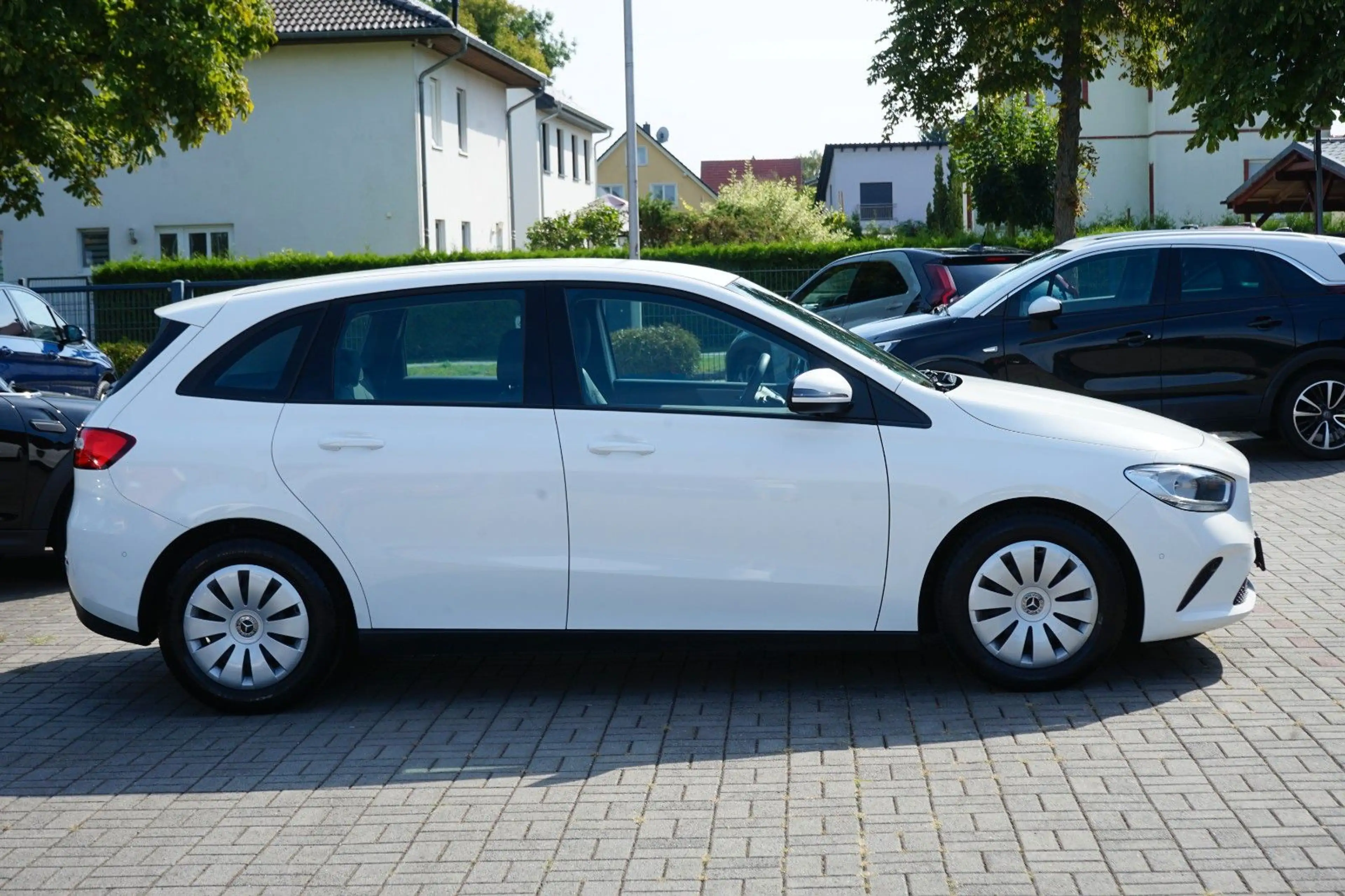 Mercedes-Benz B 180 Automatik — photo 10
