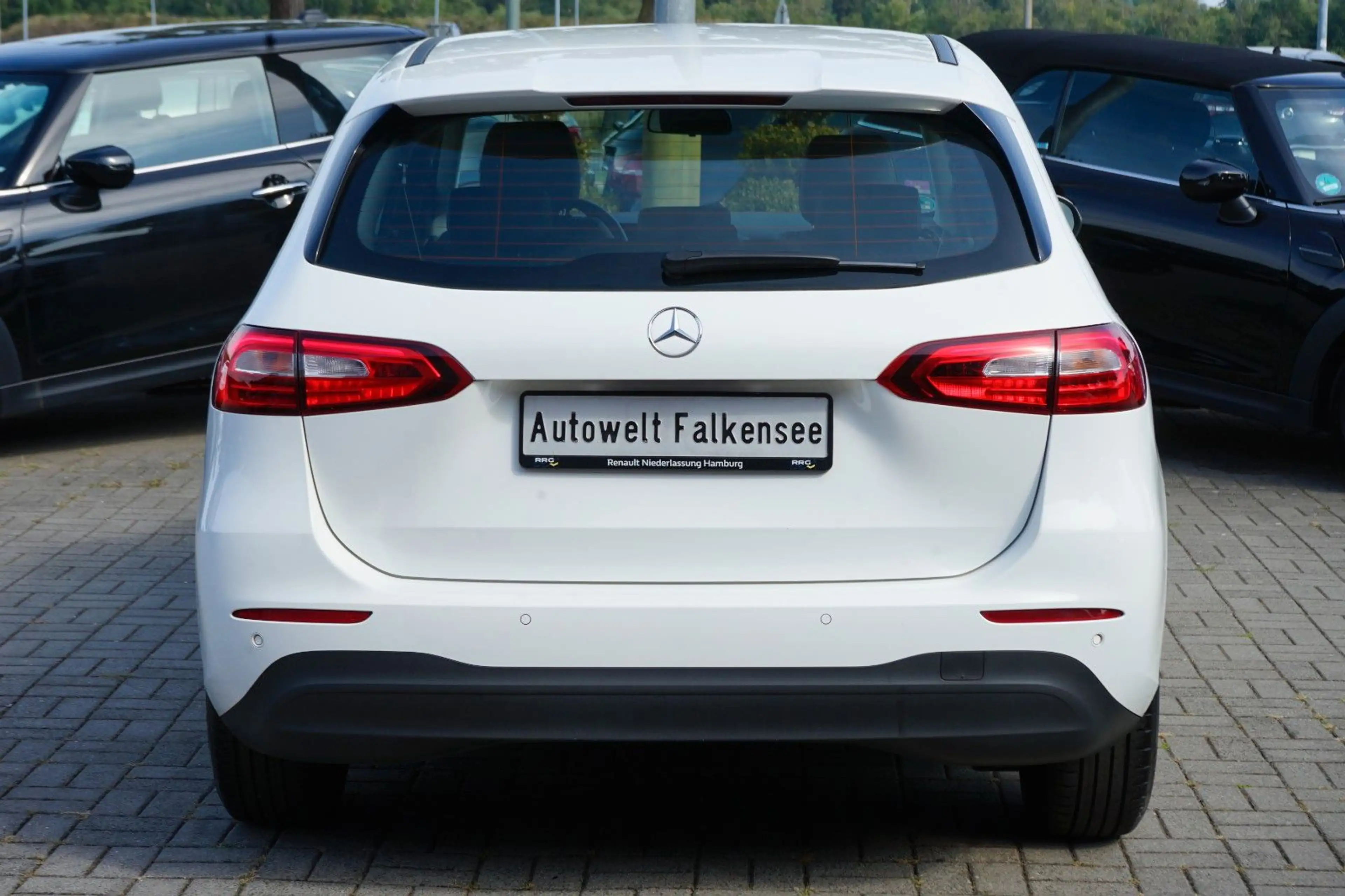 Mercedes-Benz B 180 Automatik — photo 7