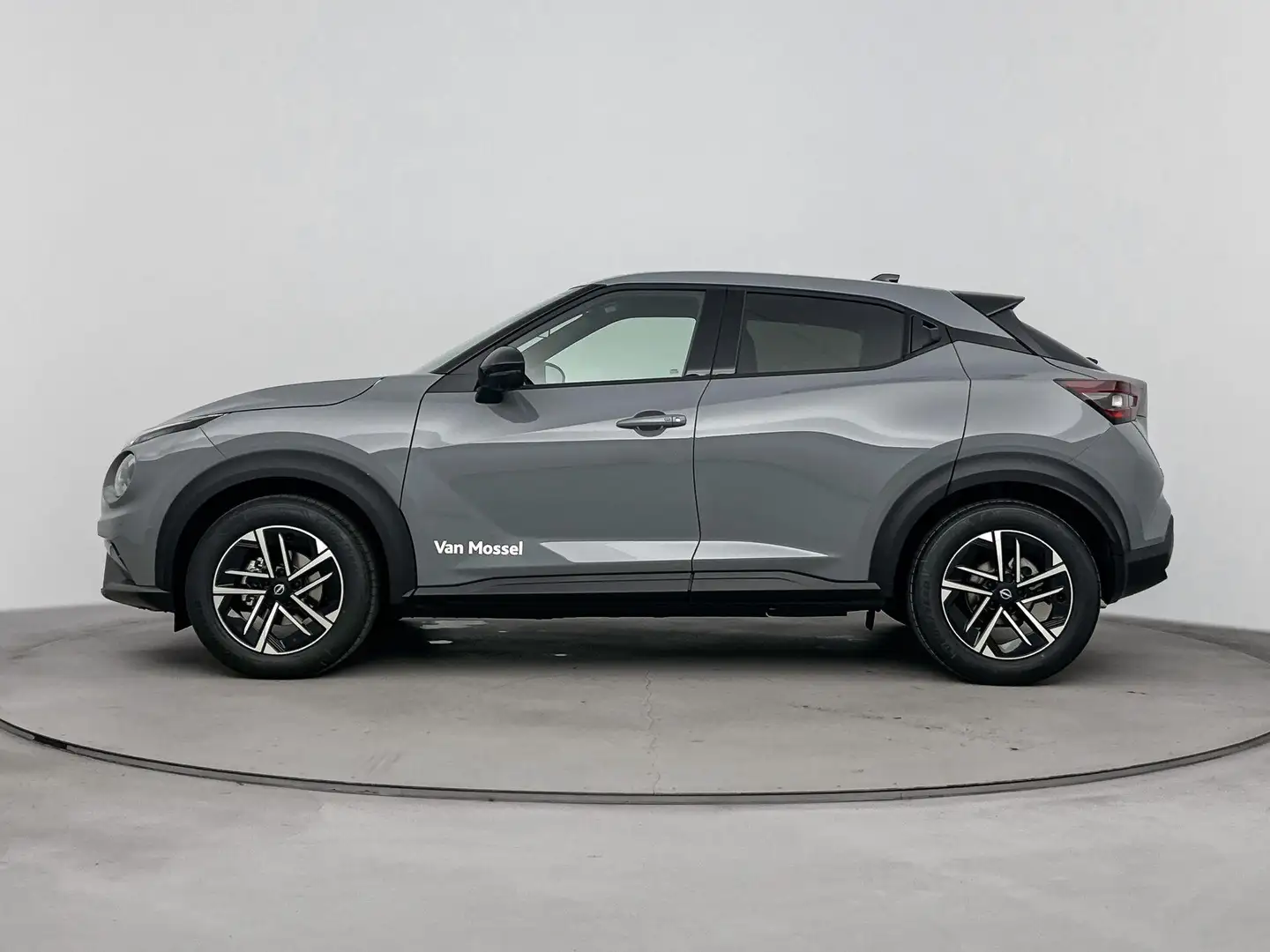Nissan Juke 1.6 Hybrid N-Connecta | Parkeersensoren voor en ac Grijs - 2