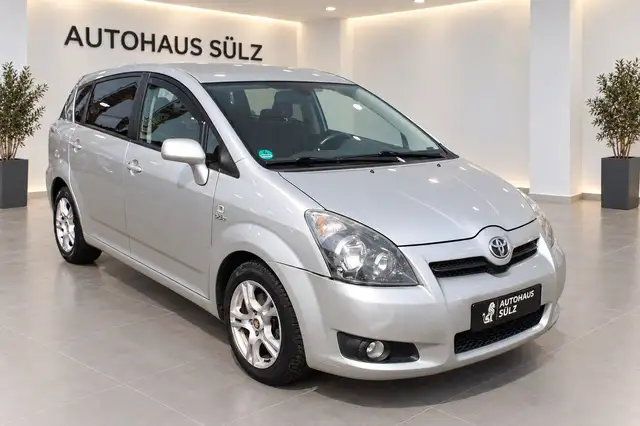 Toyota Corolla Verso 2.2 D-CAT Sol