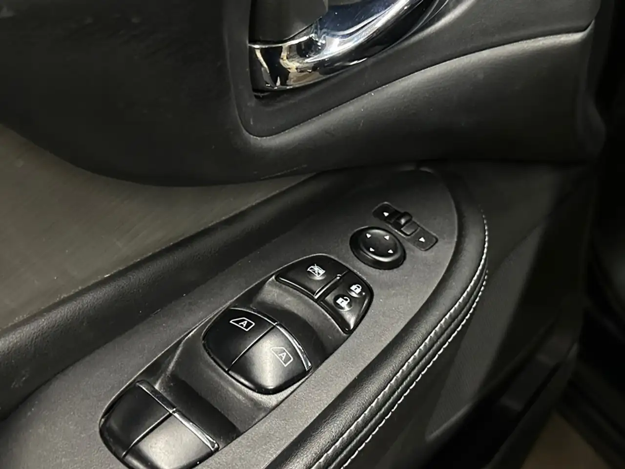 Nissan Murano снимка Nissan Murano