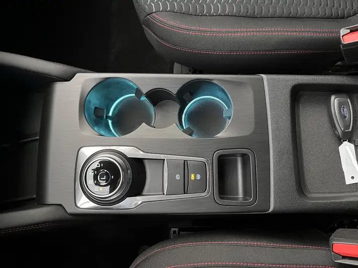Ford Kuga 2025, foto 14