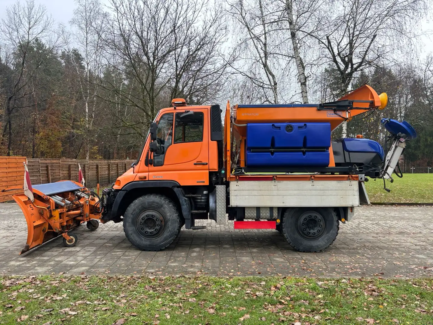 Mercedes-Benz Unimog U400 - 1