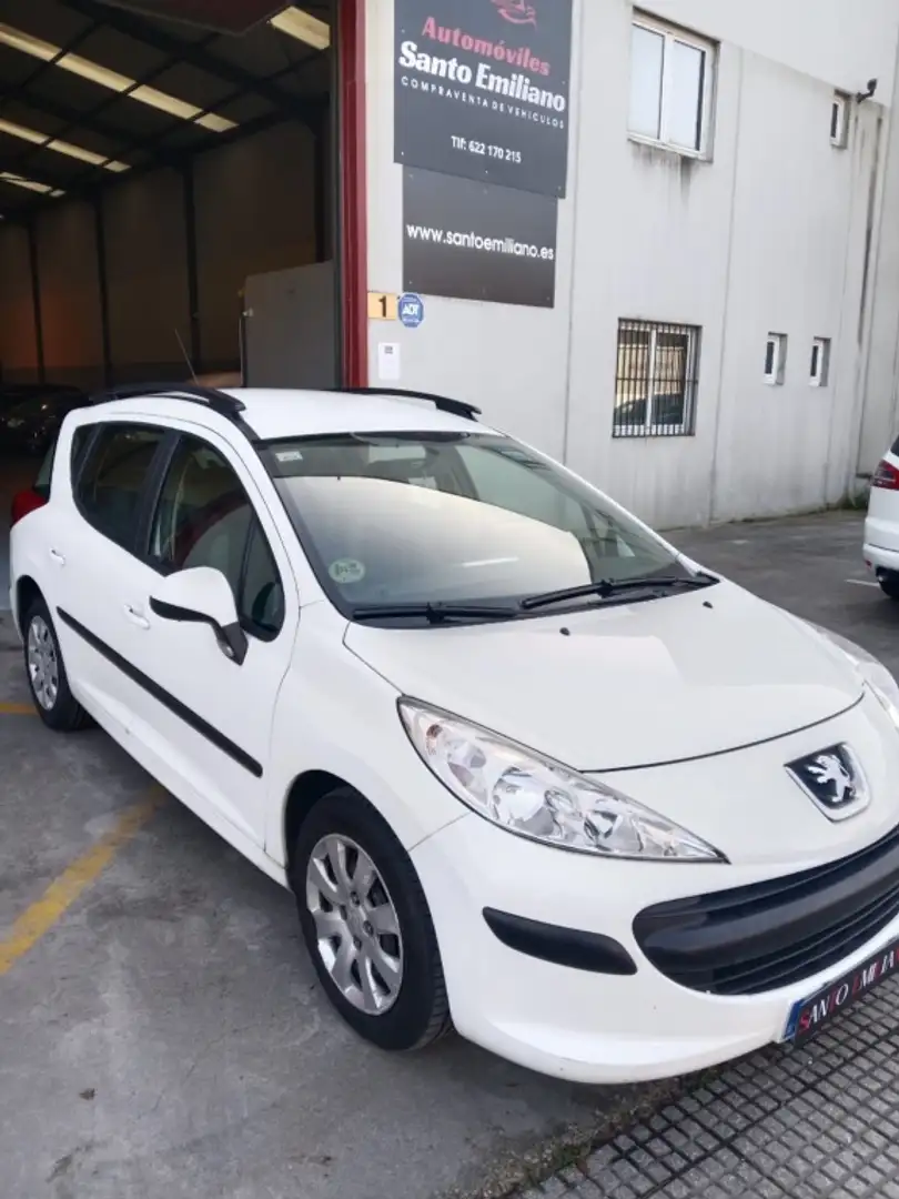 Peugeot 207 SW 1.6HDI Confort Blanco - 2