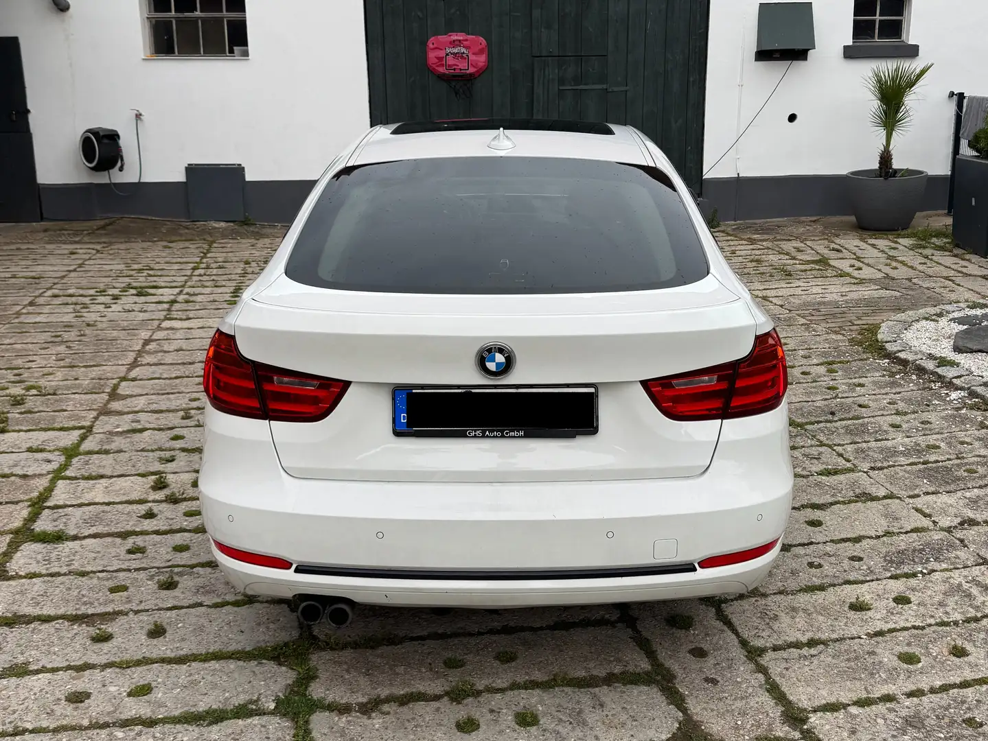 BMW 330 330d GT Aut. Sport Line Blanco - 2