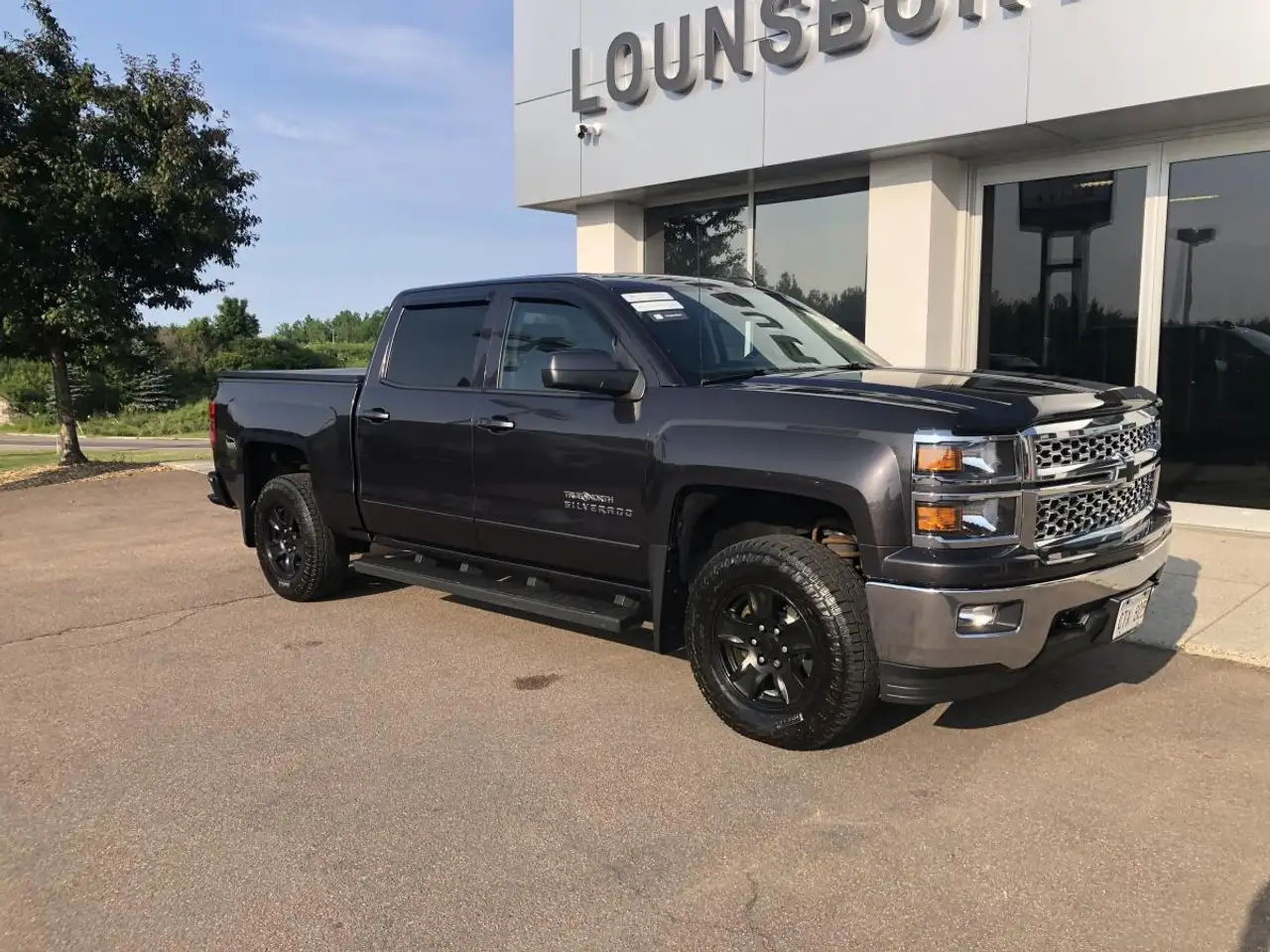 Chevrolet Silverado 1500 photo Chevrolet Silverado 1500