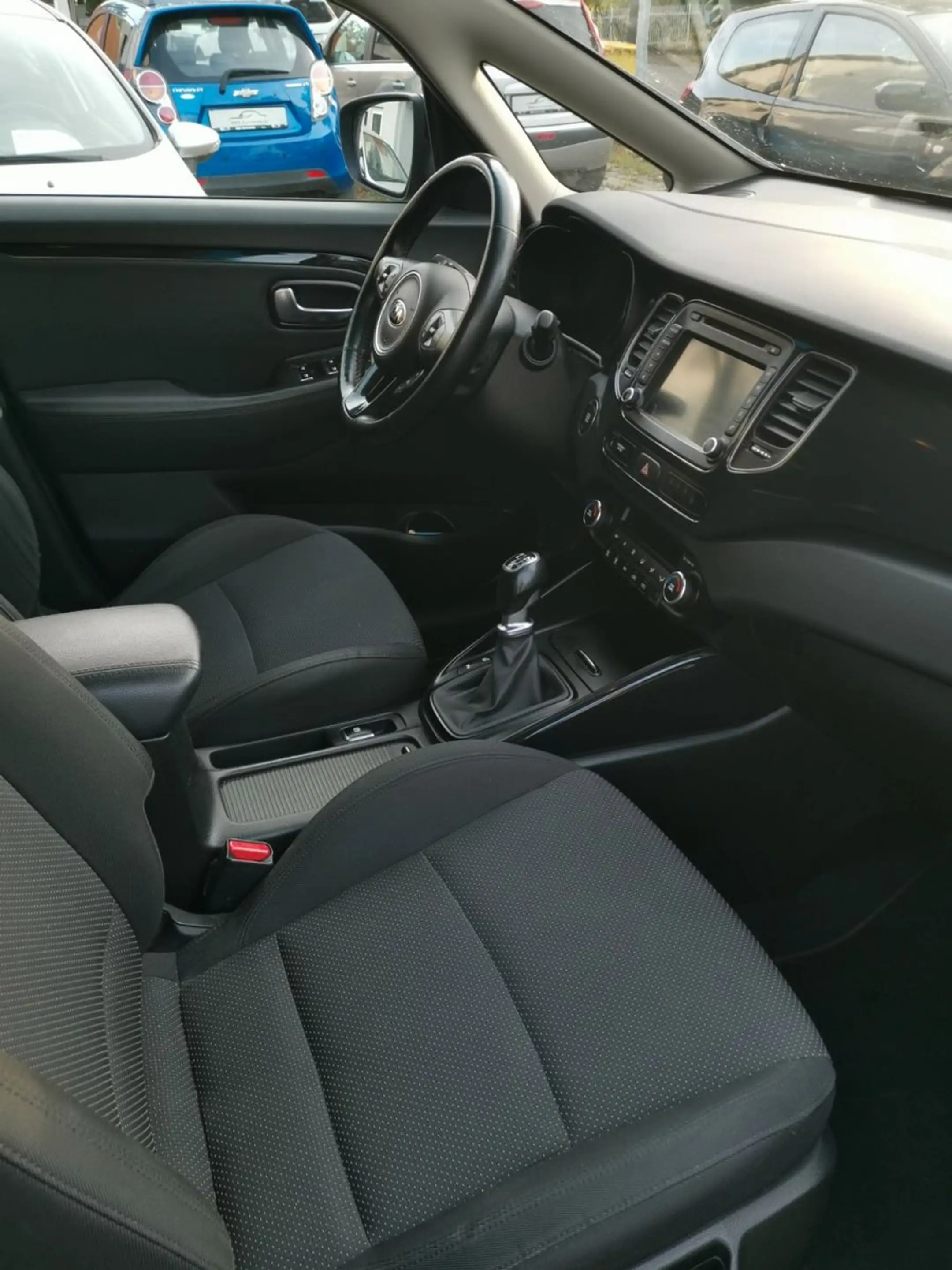 Kia Carens Spirit 1.7 CRDI Kamera TÜV 1.Hand — photo 8