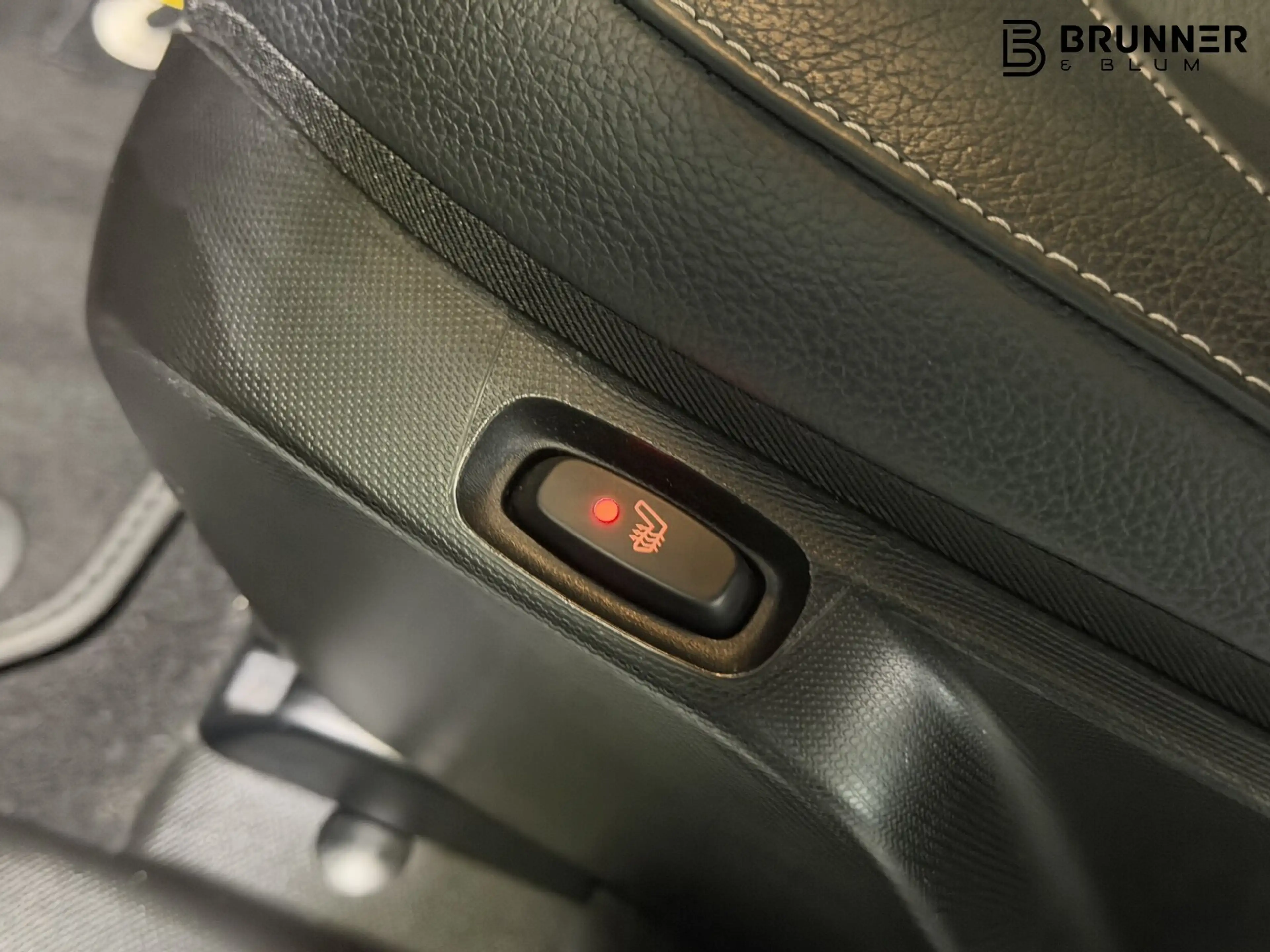 smart forTwo EQ fortwo electric drive Cool&Media,Prima,LED BC — photo 9