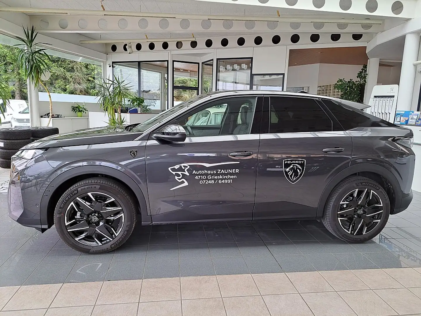 Peugeot 3008 Hybrid 136 E-DCS6 GT Aut. Sitze Leder „Nappa“ i... Grau - 2