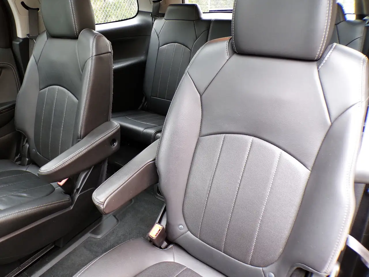 GMC Acadia снимка GMC Acadia