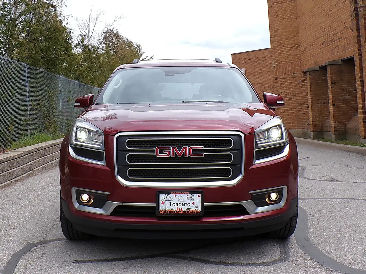 GMC Acadia снимка GMC Acadia