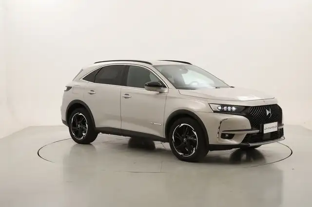 DS Automobiles DS 7 Crossback view 7