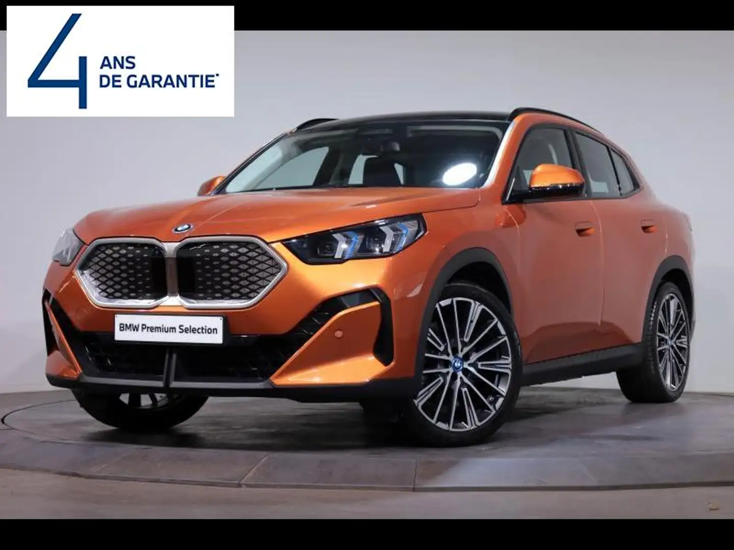 BMW iX2 xDrive30 Orange - 1
