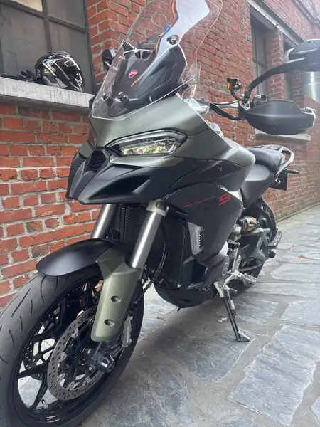 Ducati MULTISTRADA V2 S