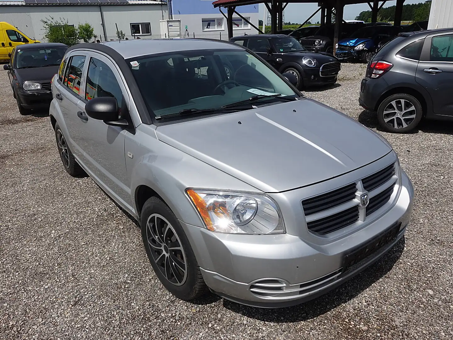 Dodge Caliber 2,0 Grau - 2