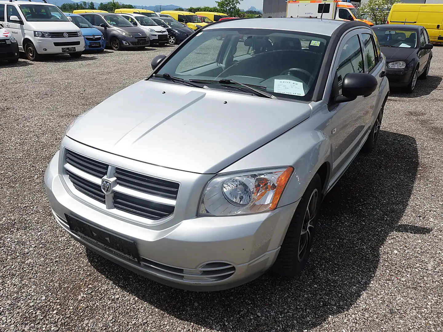Dodge Caliber 2,0 Grau - 1