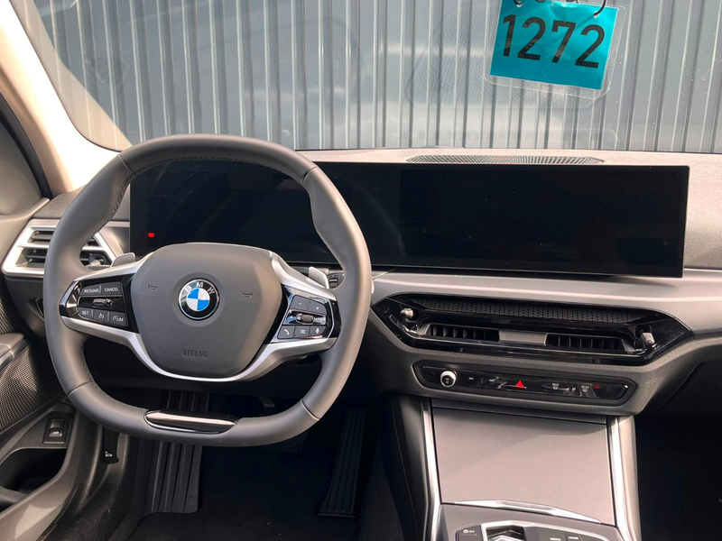 BMW 318 i Aut. Touring Facelift /LED/Sitzheiz/Kamera — photo 10