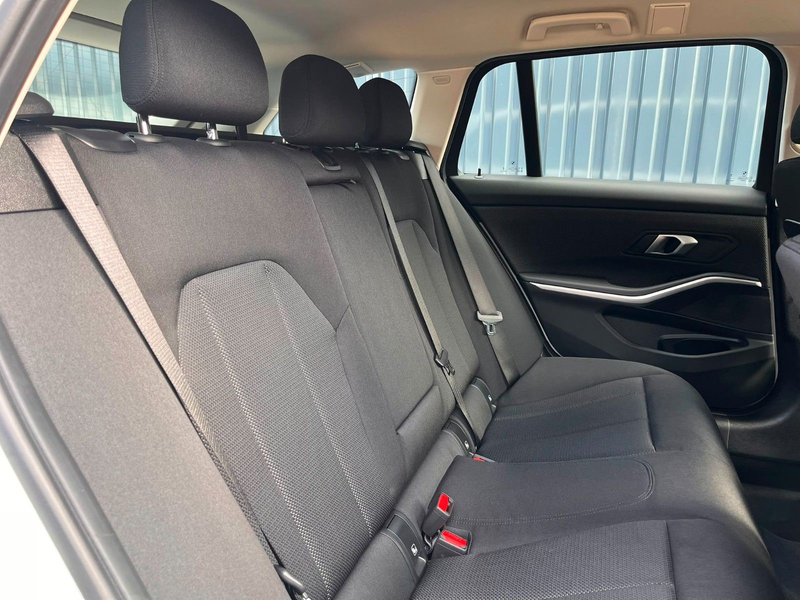 BMW 318 i Aut. Touring Facelift /LED/Sitzheiz/Kamera — photo 15