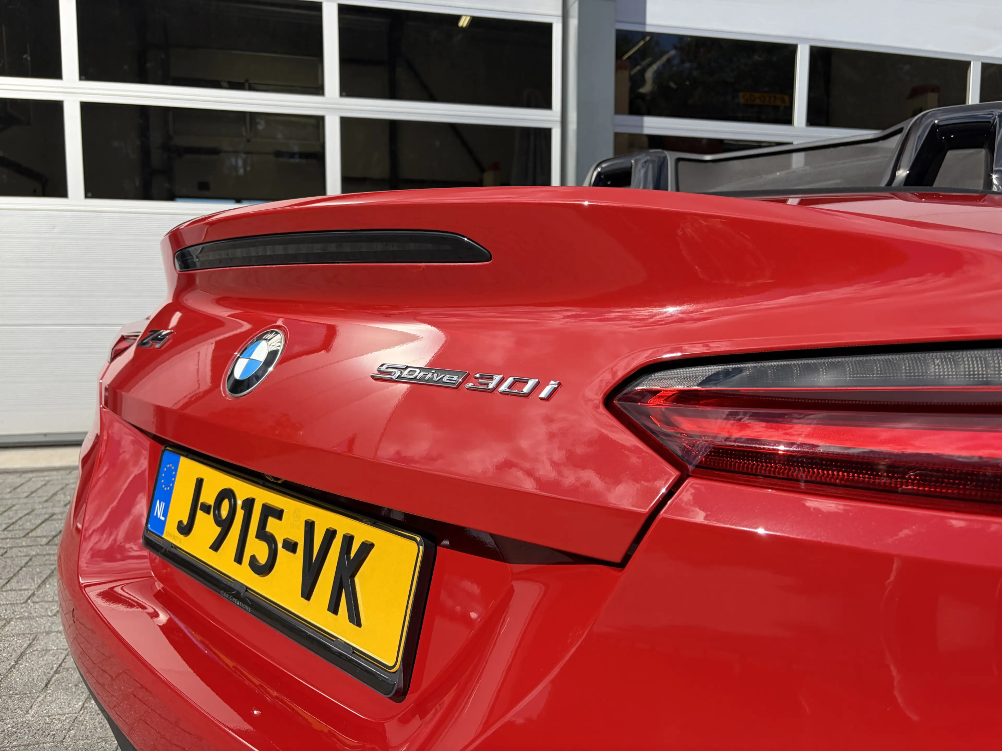 BMW Z4 Roadster sDrive30i M-Sport High Executive Camera — photo 33
